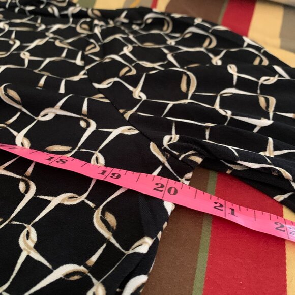 NWT Adrienne Vittadini Women's Blouse B&W Geometric High-Neck Banded Waist Sz - Picture 9 of 14